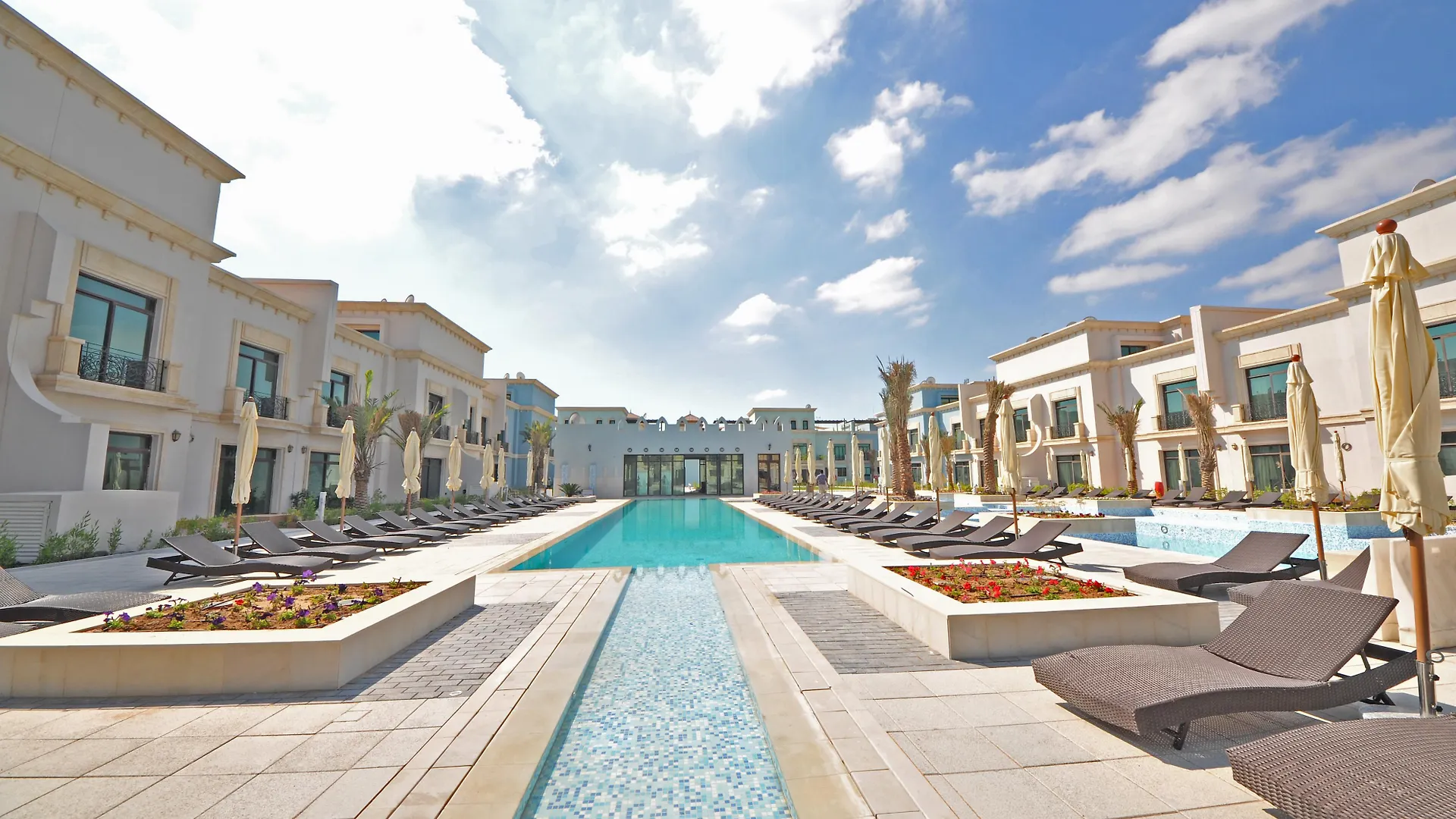 Andalus Al Seef Resort & Spa Abu Dhabi 4*,
